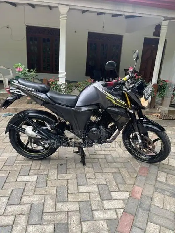 Yamaha FZ S v2 2016