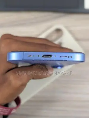 Apple iPhone 16 (Used)