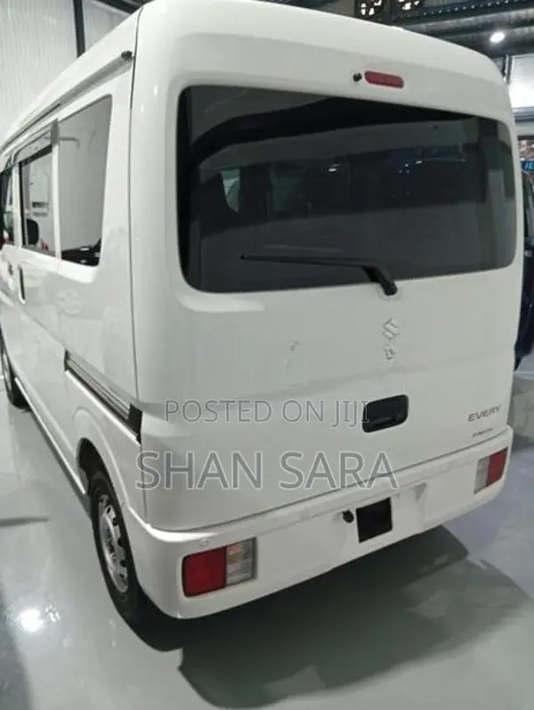 Suzuki Every 2025
