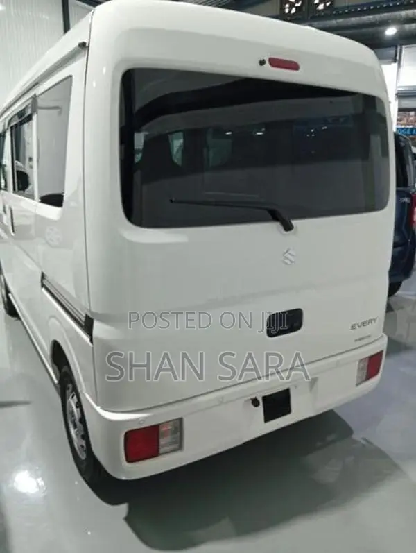 Suzuki Every 2025