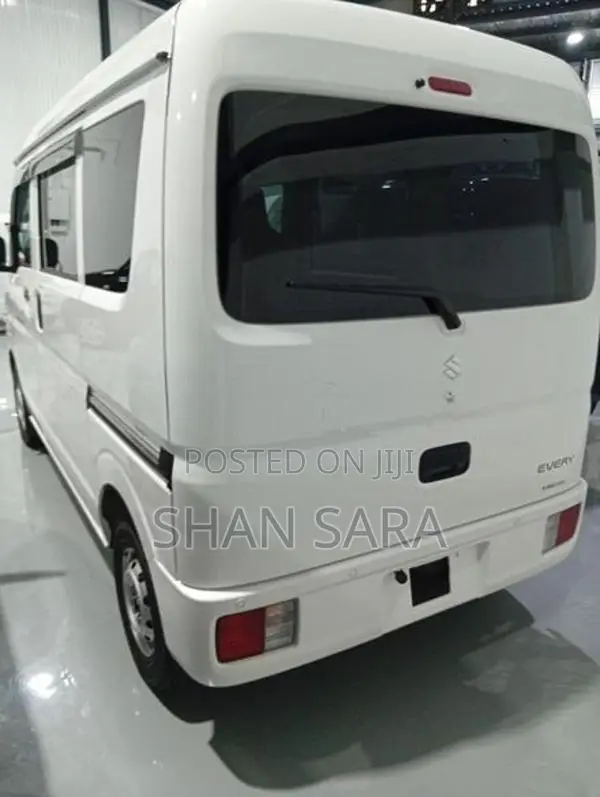 Suzuki Every 2025