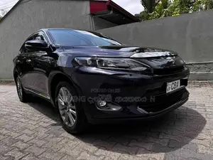 Toyota Harrier 2017
