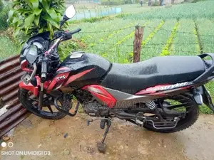 TVS Stryker 2017