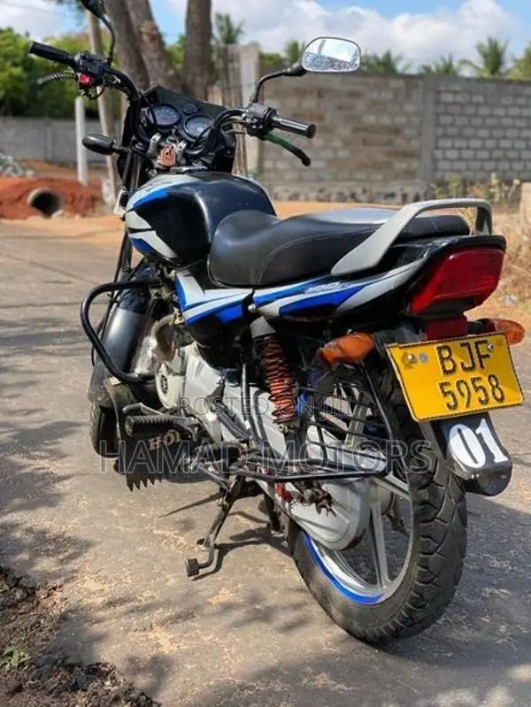 Bajaj CT100 2024