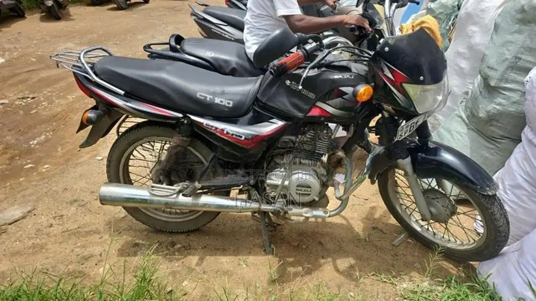 Bajaj CT100 2016