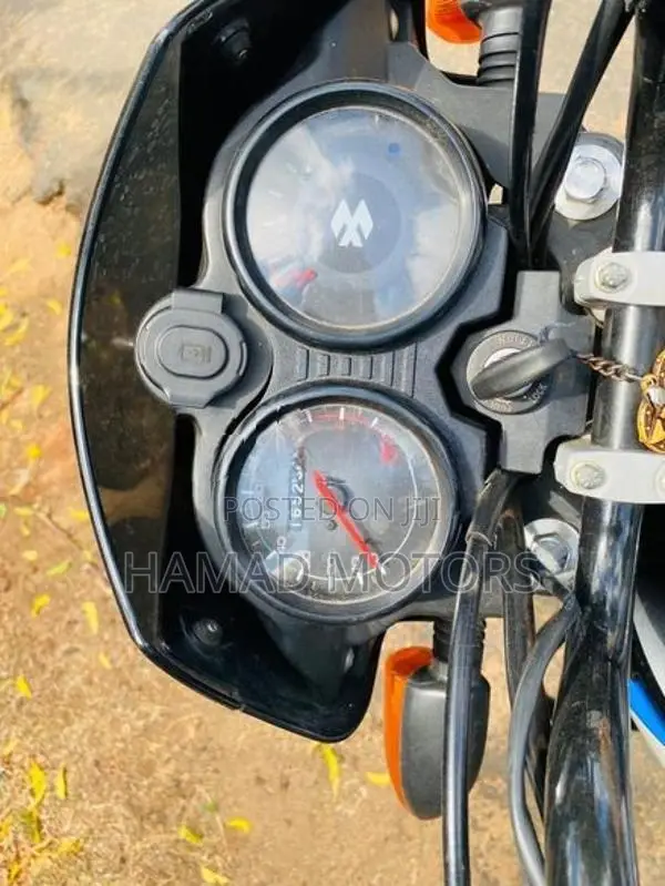 Bajaj CT100 2024