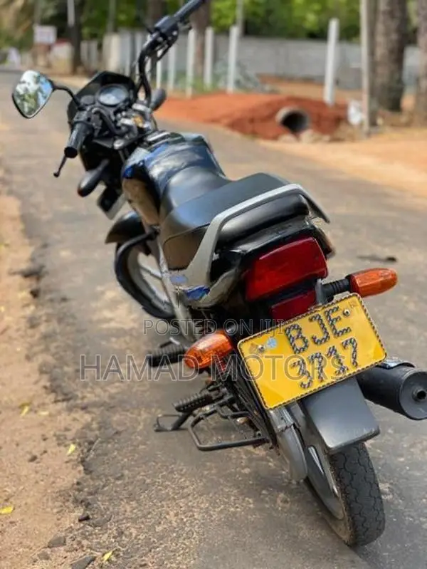 Bajaj CT100 2024