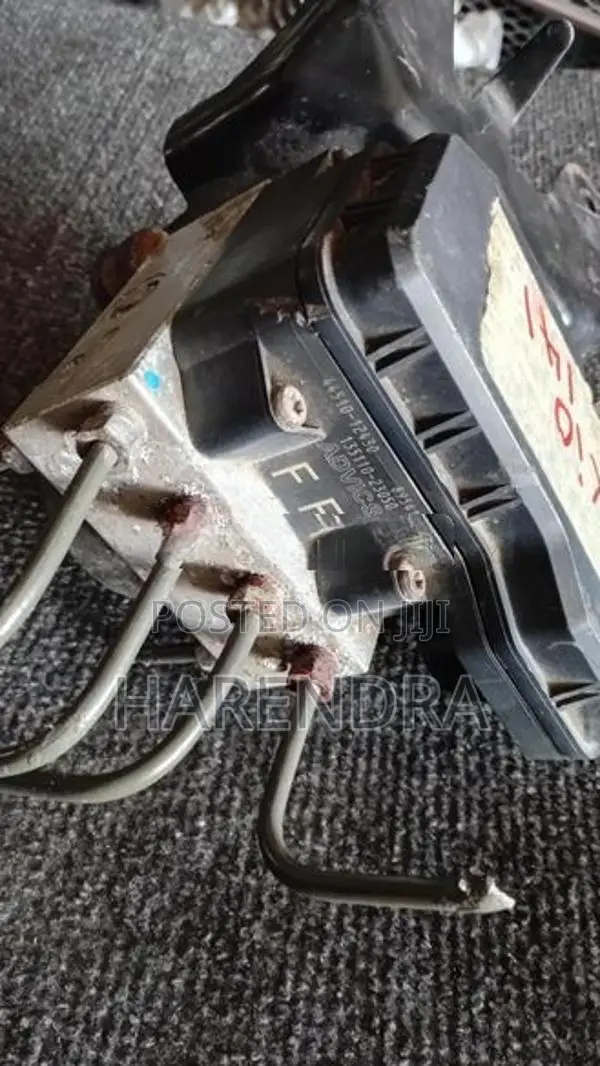 Toyota Axio 141 ABS unit