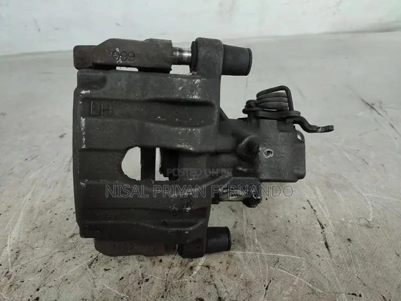 Nissan Bluebird U14 Rear Brake Caliper