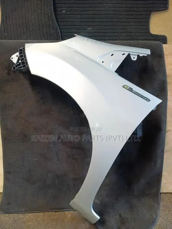 Honda Fit GP1 Fender