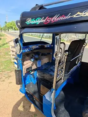 Bajaj RE Three Wheeler 2016