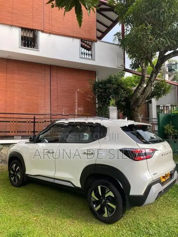 Nissan Magnite CVT Turbo 2025