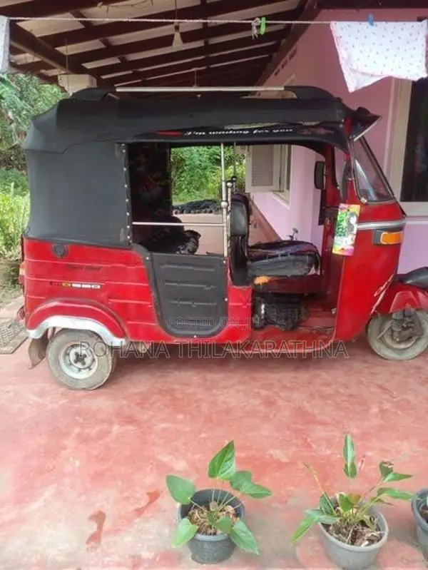 Bajaj RE 2006