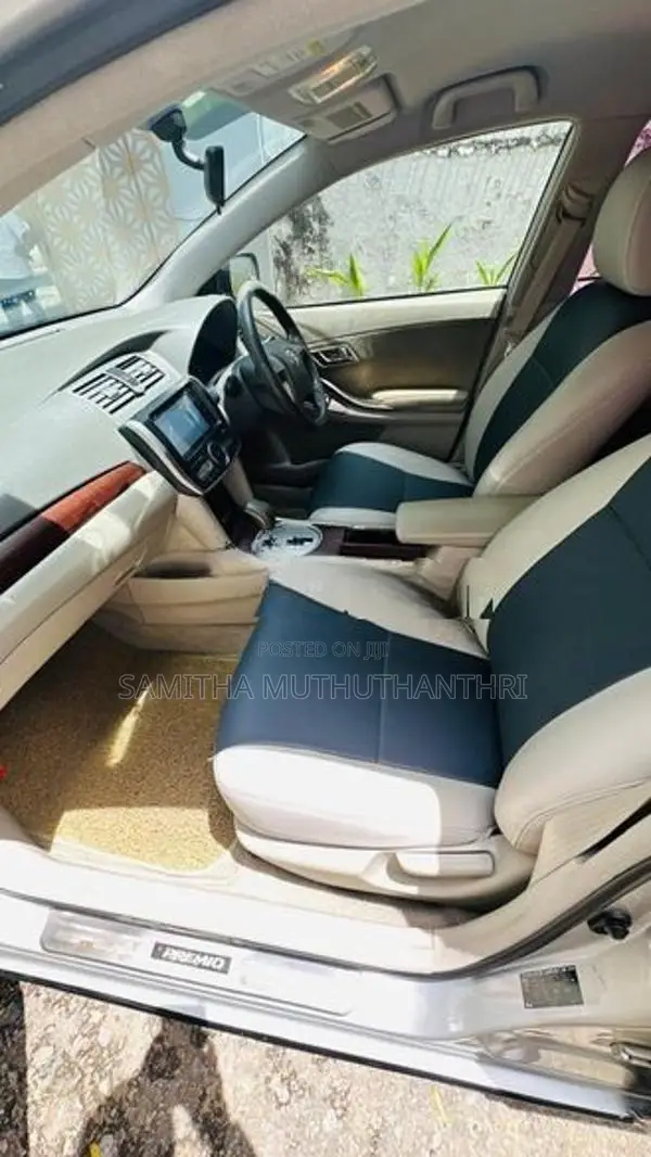 Toyota Premio 2010