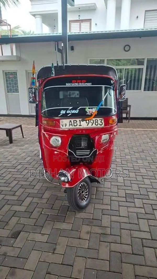 Bajaj RE 4Stroke 2015