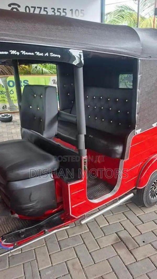 Bajaj RE 4Stroke 2015