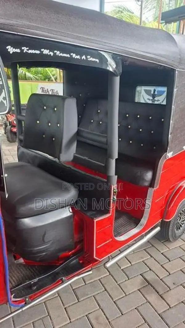 Bajaj RE 4Stroke 2015