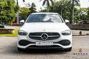 Mercedes Benz C180 LUXURY LINE 2024