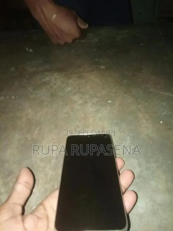 Samsung Galaxy S23 (Used)
