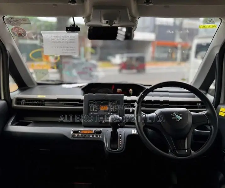 Suzuki Wagon R FX 2025