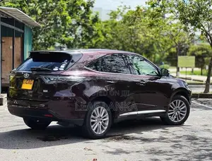 Toyota Harrier 2014