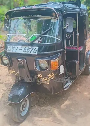 Bajaj RE 2012