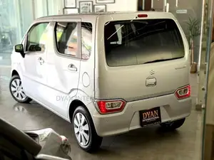 Suzuki Wagon R 2025