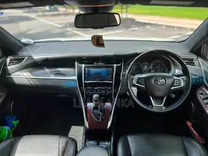 Toyota Harrier 2014