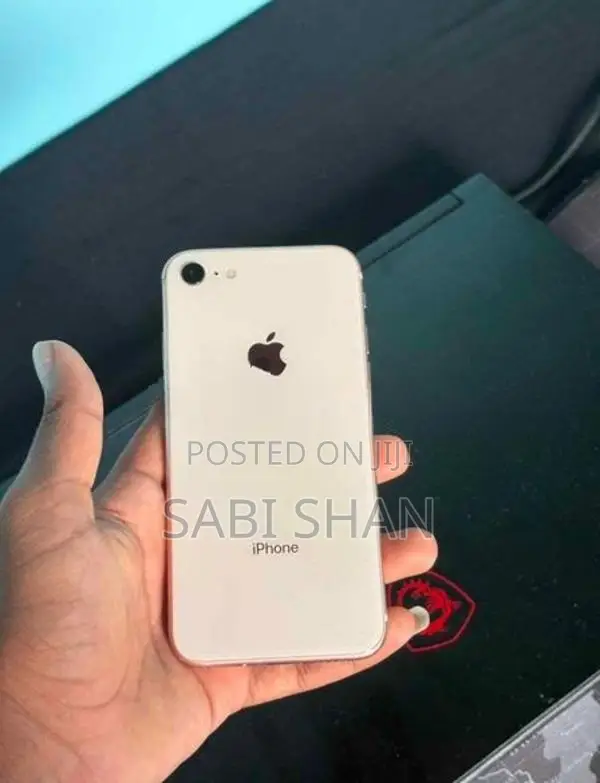 Apple iPhone 8 (Used)