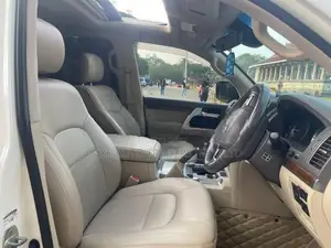 Toyota Land Cruiser Sahara Petrol 4.6 2017