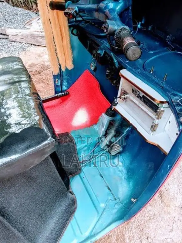 Bajaj RE 1995