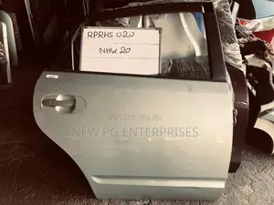 Toyota Prius NHW20 Door Rear RHS