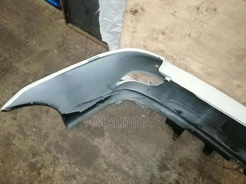Lexus LX450 (GYL16) Rear Buffer - Reconditioned