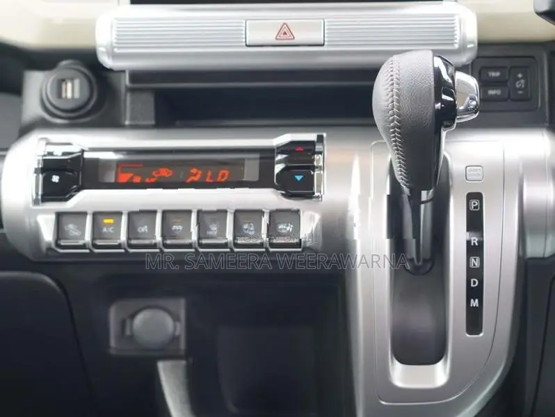 Suzuki XBee HYBRID MZ 2025