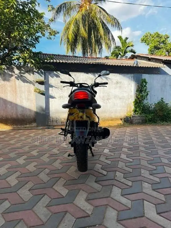 Bajaj Discover 2010