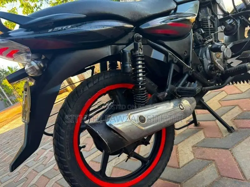 Bajaj Discover 2010