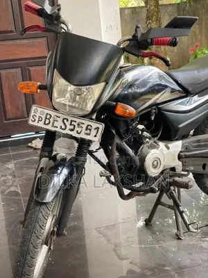 Bajaj Platina 100 2016