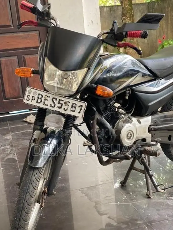 Bajaj Platina 100 2016