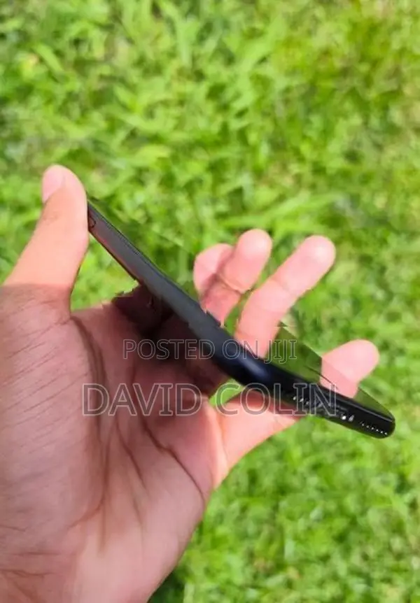 Apple iPhone 7 (Used)
