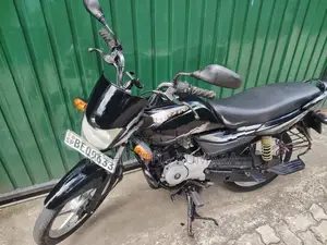 Bajaj Platina 100 ES 2016