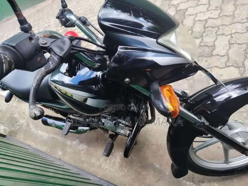 Bajaj Platina 100 ES 2016