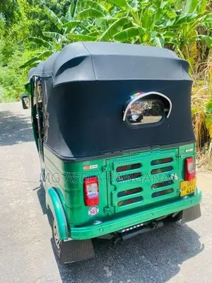 Bajaj RE 2008