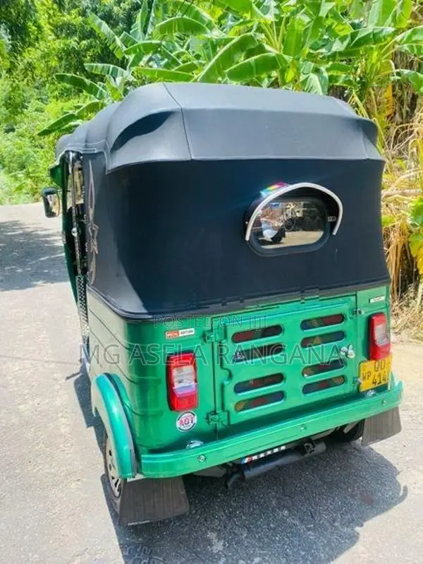 Bajaj RE 2008