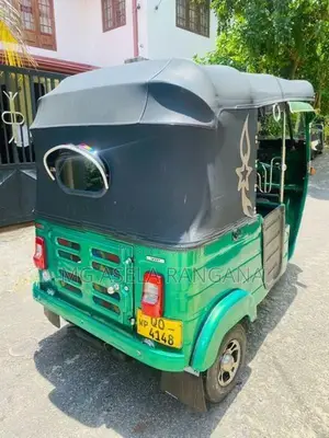 Bajaj RE 2008