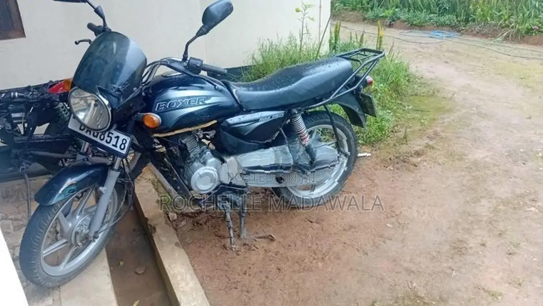 Bajaj Boxer BM 150 2012