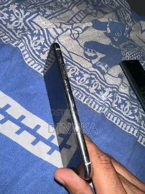Apple iPhone X (Used)