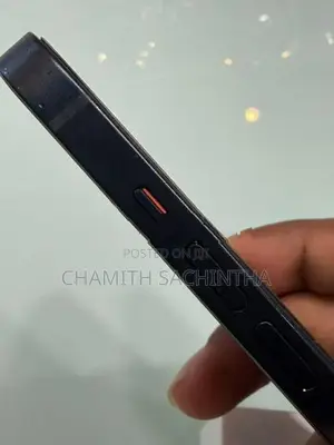 Apple iPhone 13 (Used)