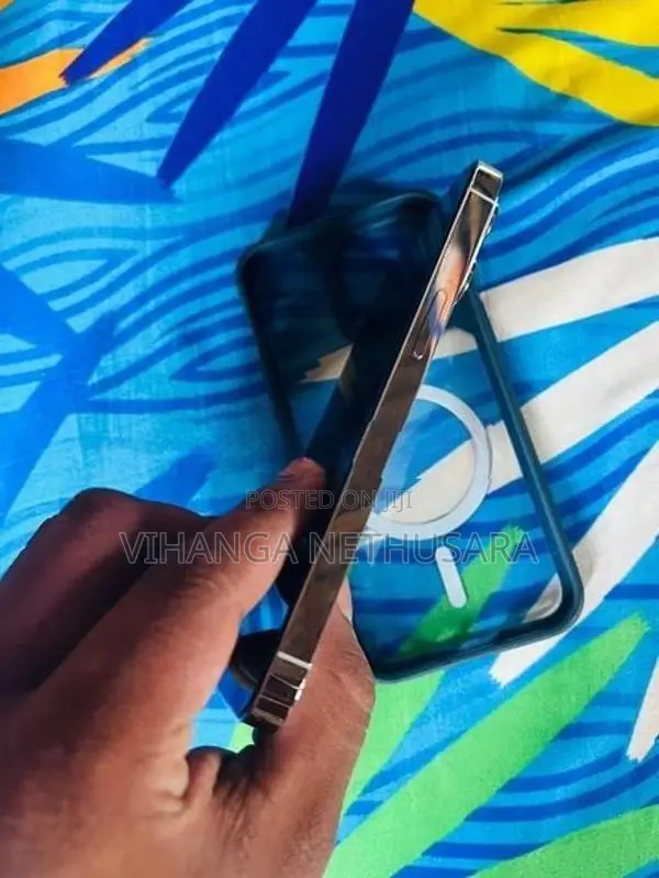Apple iPhone 13 Pro (Used)