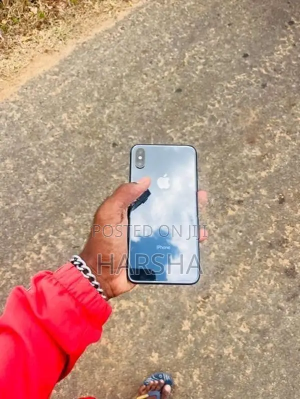 Apple iPhone XS Max (Used)