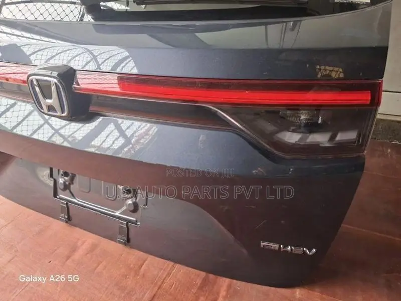 Honda Vezel RV5 Dicky Door Complete (Power Boot Type)
